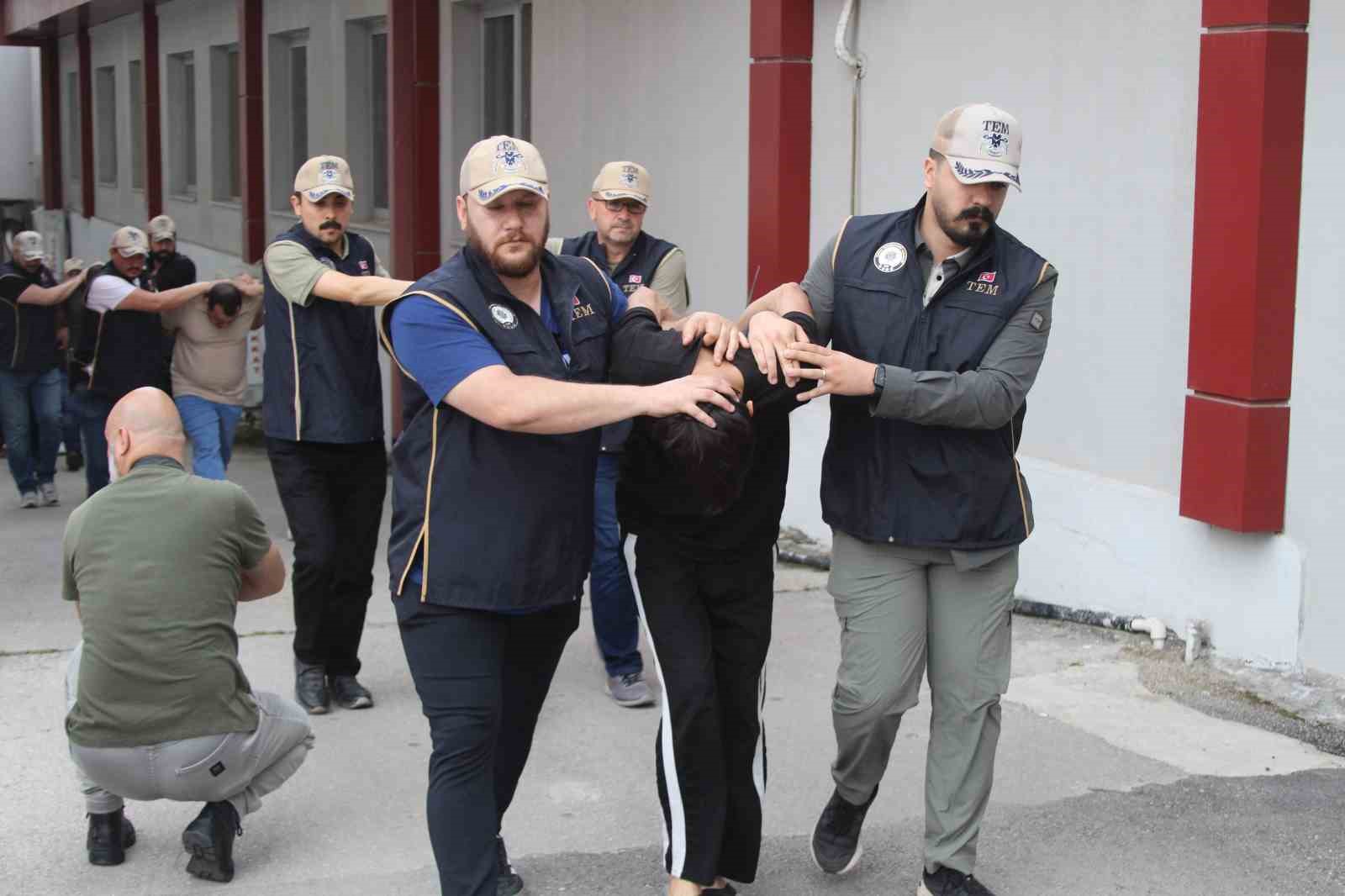 adanada deasin uyuyan hucresine operasyon 16 kisi yakalandi 5 uIJHJ9HL