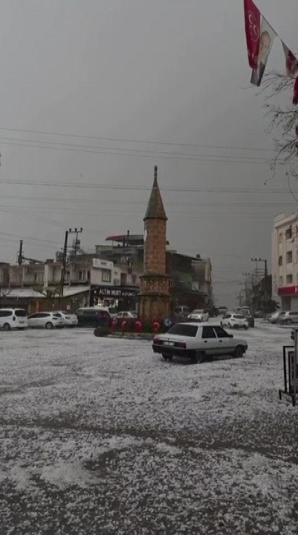 adanada dolu yagisi etkili oldu 0 LGFGA87H