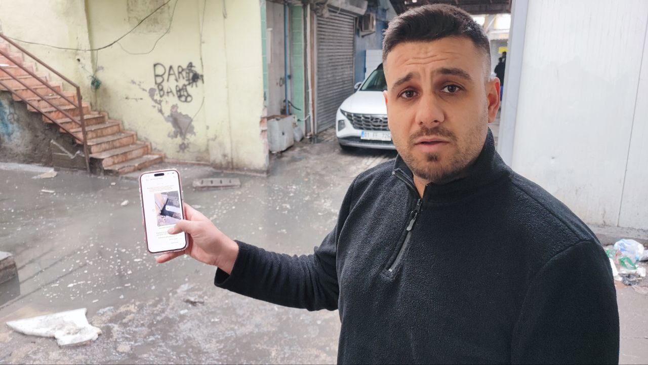 adanada esnaf kanalizasyon sorununun bir turlu cozulmemesine tepkili 2