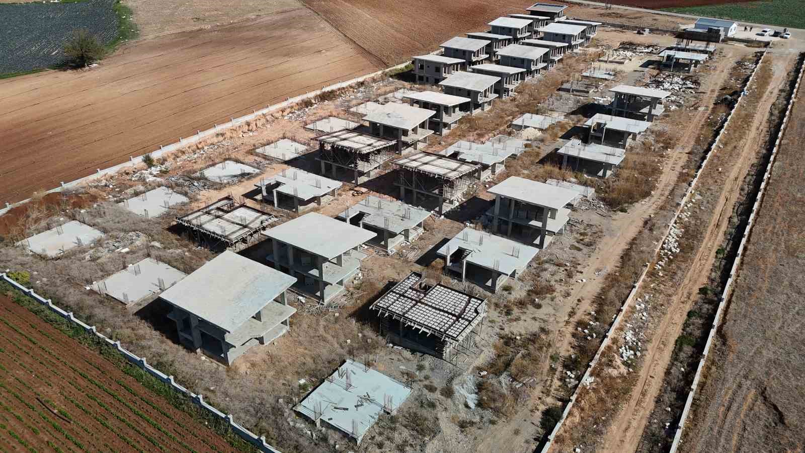 adanada ev hayali kuran vatandaslar magdur oldu 0 4vPwnv1c