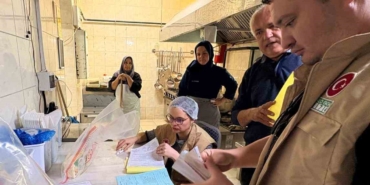 adanada-gida-isletmelerinde-denetim-66-milyon-lira-ceza-kesildi-18-is-yeri-kapatildi-FyVjHDP2.jpg