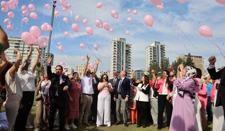 adanada-gokyuzune-yuzlerce-pembe-balon-birakildi-hw3plJat.jpg