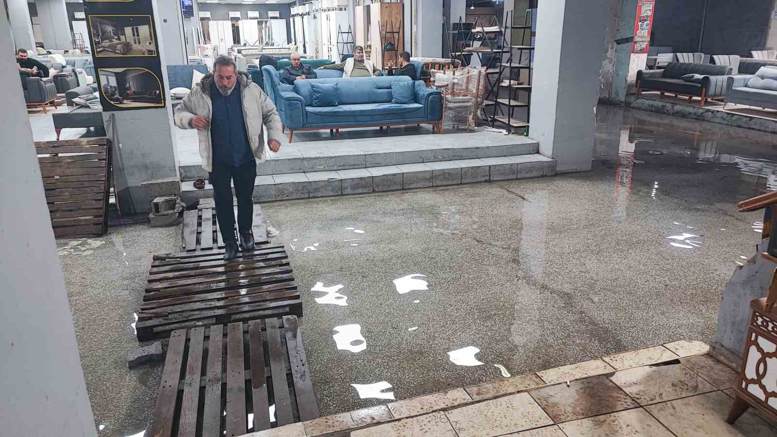 adanada is hanini 27 yildir su basiyor 6