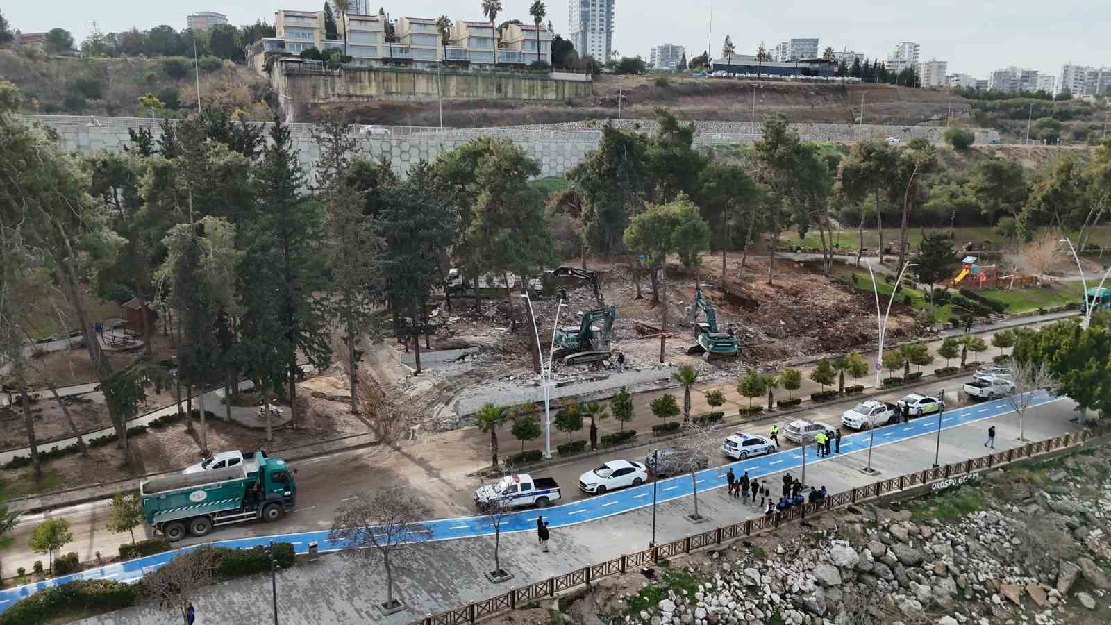 adanada kacak isletmeler yikiliyor 3