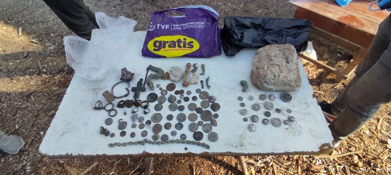 Adana’da kaçakçılık operasyonu: 18 gözaltı 4 adanada kacakcilik operasyonu 18 gozalti 0 4WmrK2LQ