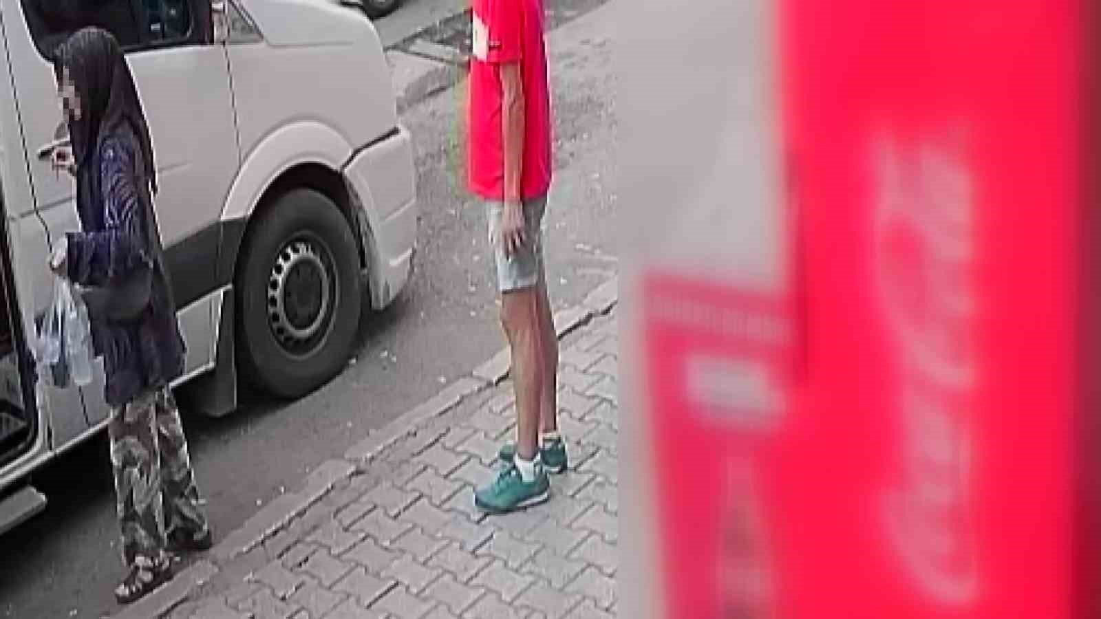 adanada kadin hirsizlar 670 bin tllik altin caldi biri yakalanip tutuklandi 1 fBy6JbK1