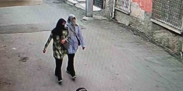 adanada-kadin-hirsizlar-670-bin-tllik-altin-caldi-biri-yakalanip-tutuklandi-E9zpCevB.jpg