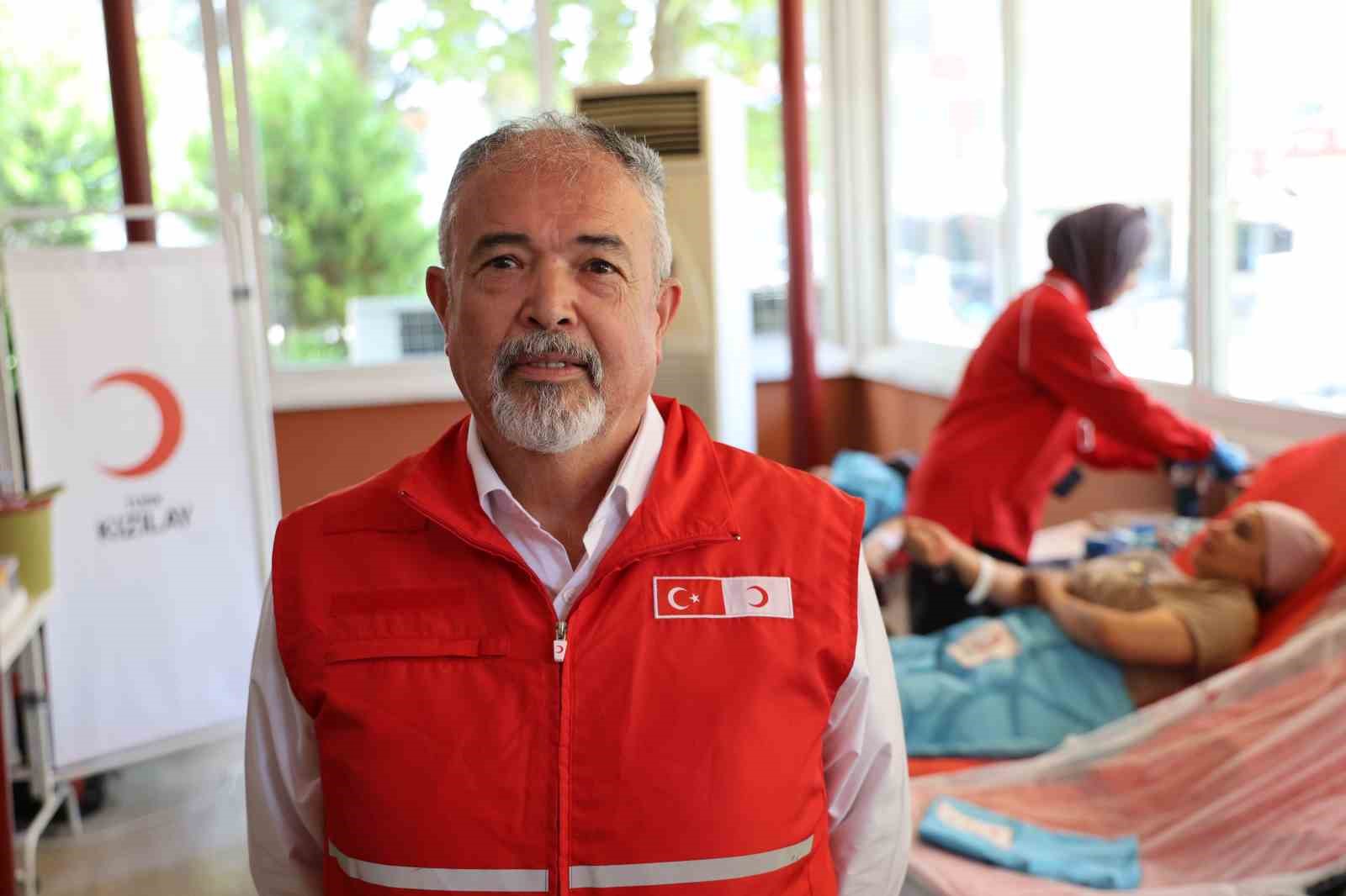 Adana’da kan ve kök hücre bağış kampanyasına yoğun ilgi 8 adanada kan ve kok hucre bagis kampanyasina yogun ilgi 4 ISKd78me