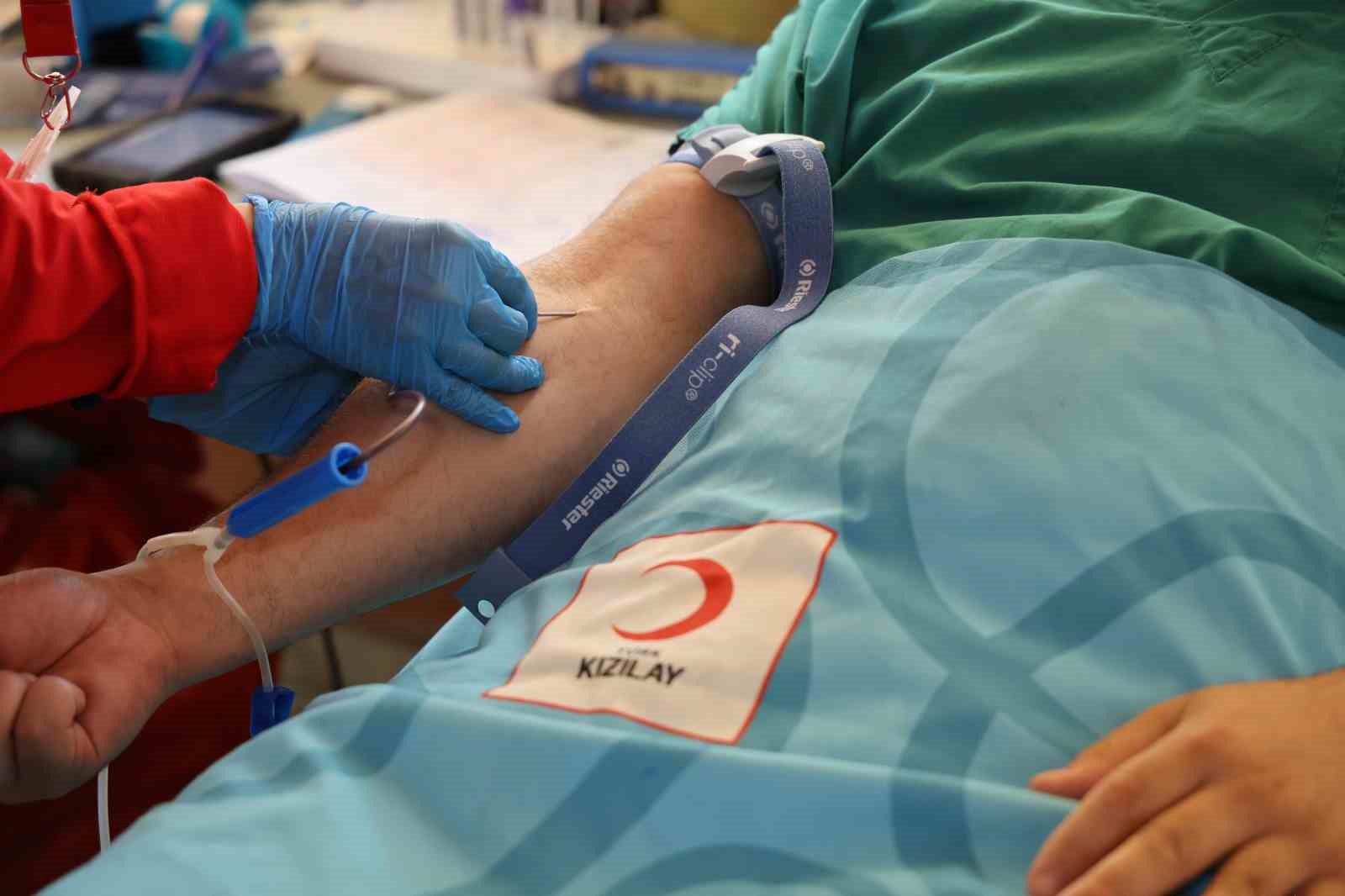 Adana’da kan ve kök hücre bağış kampanyasına yoğun ilgi 10 adanada kan ve kok hucre bagis kampanyasina yogun ilgi 6 dKVq16tE
