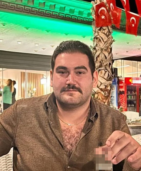 adanada kargoya birakilan kacak sigara paketini polise teslim eden sube muduru olduruldu 1 uDrObjZG