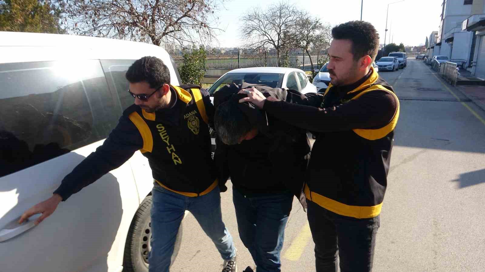 adanada kaskla servis aracinin camini kiran surucu serbest kaldi 1 fgGfkJ2V