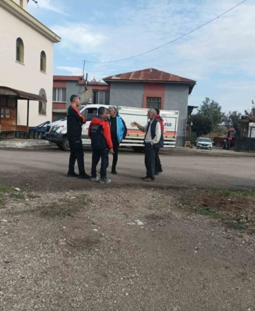 adanada-kayip-yasli-adam-icin-ekipler-seferber-oldu-CnsbuOv2.jpg