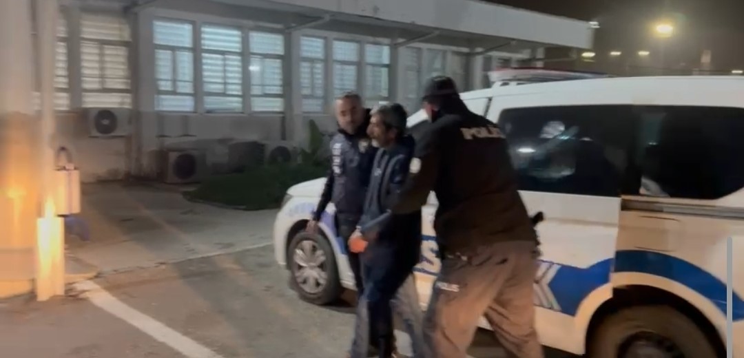 adanada kesinlesmis hapis cezasiyla aranan 3 hukumlu yakalandi 1 Hwenzuzq