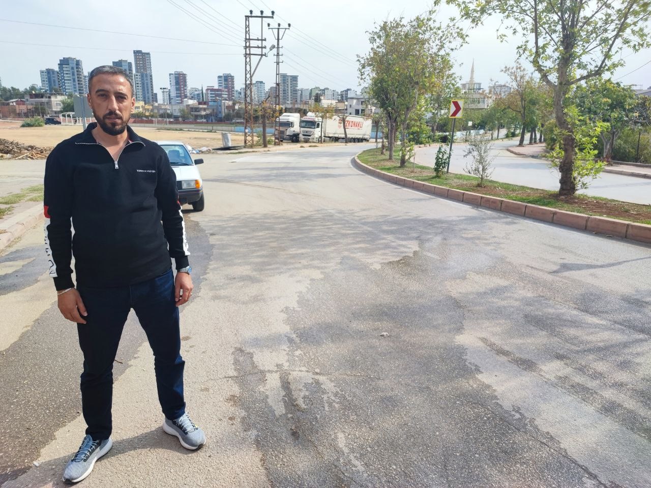 Adana’da keskin viraj tehlikesi: Esnaf kamera taktırdı, kazaları kaydetti 6 adanada keskin viraj tehlikesi esnaf kamera taktirdi kazalari kaydetti 2 b5TY9LqD