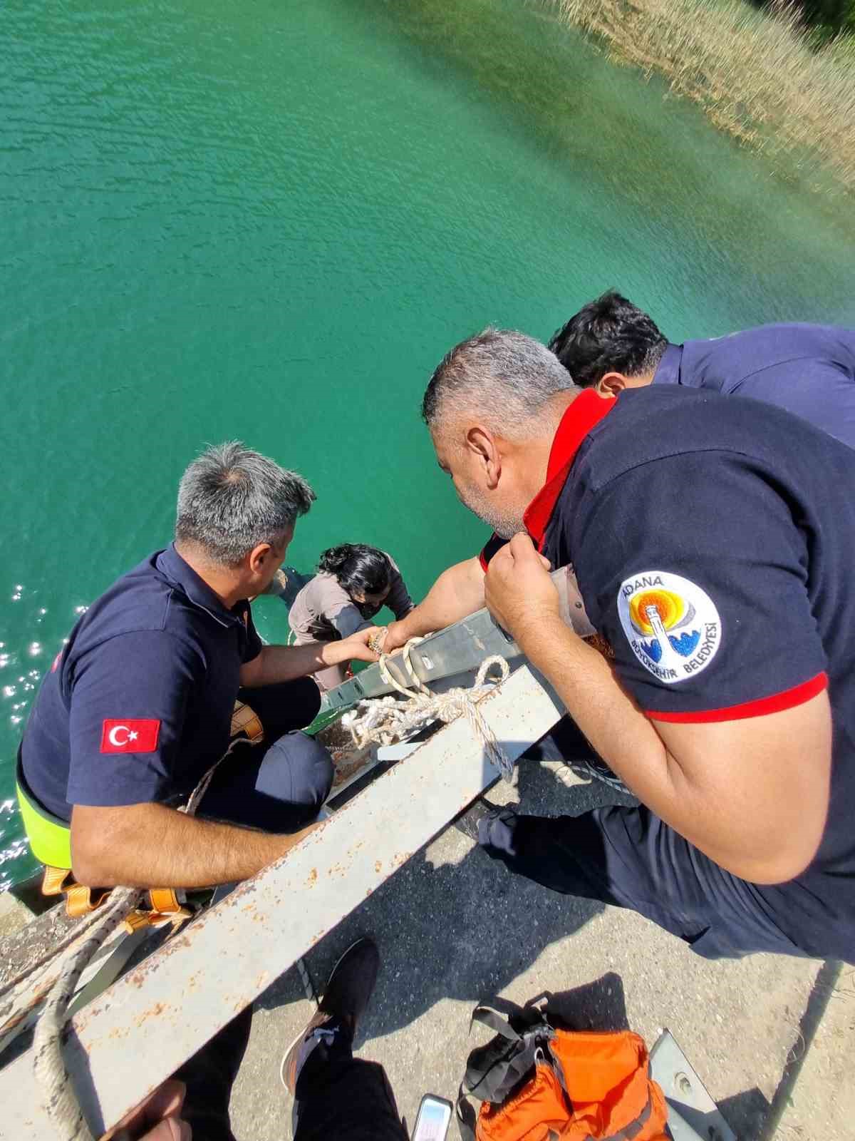 adanada kopruden dusen kadin itfaiye ekiplerince kurtarildi 1 Nu3wBApR
