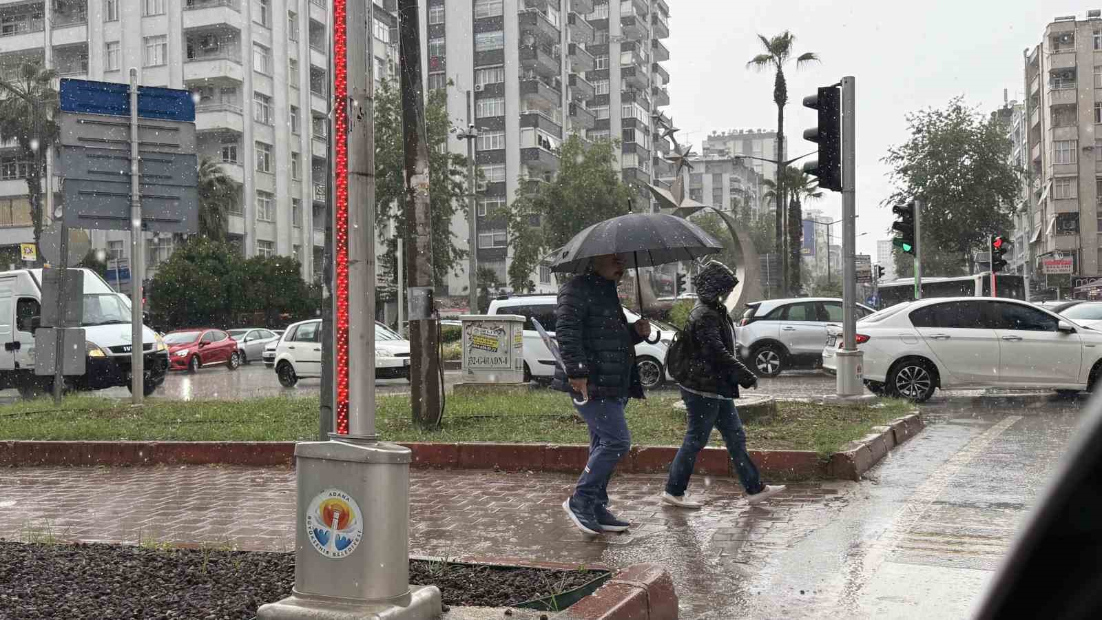 adanada mayis ortasinda siddetli yagis etkili oldu 2 k4nyPHTd