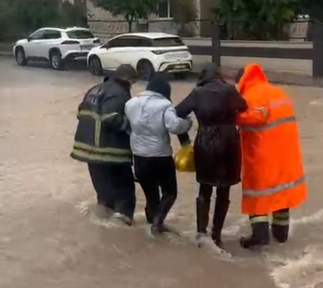 adanada metrekareye 138 kilogram yagis dustu bin 257 su baskini meydana geldi 1 r8l1PeTd