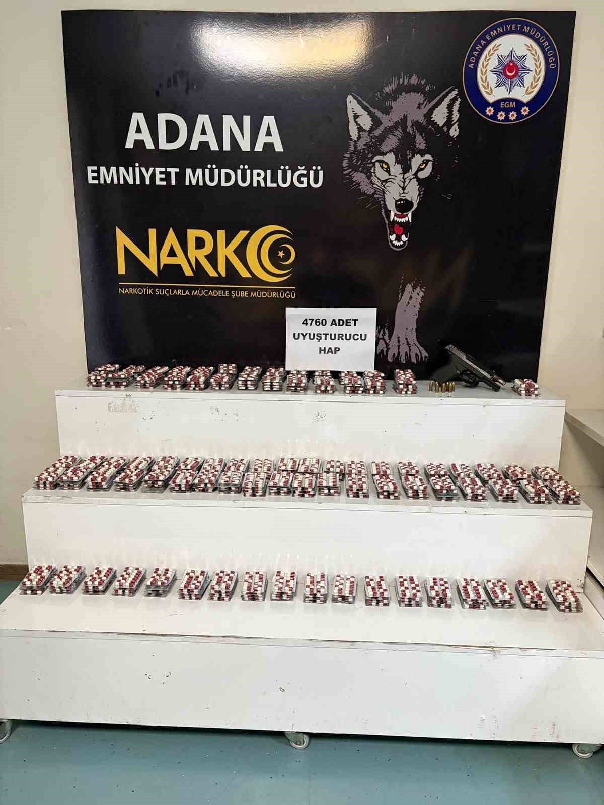 adanada narkotik operasyonu esrar sentetik hap ve silah ele gecirildi 1 gw4PYaEM