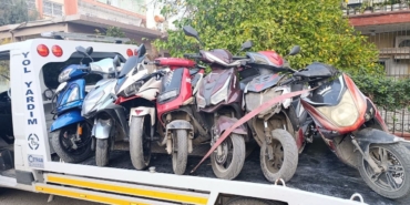 adanada-neredeyse-durdurulan-her-iki-motosikletliden-biri-ceza-yedi-P62vTjCD.jpg