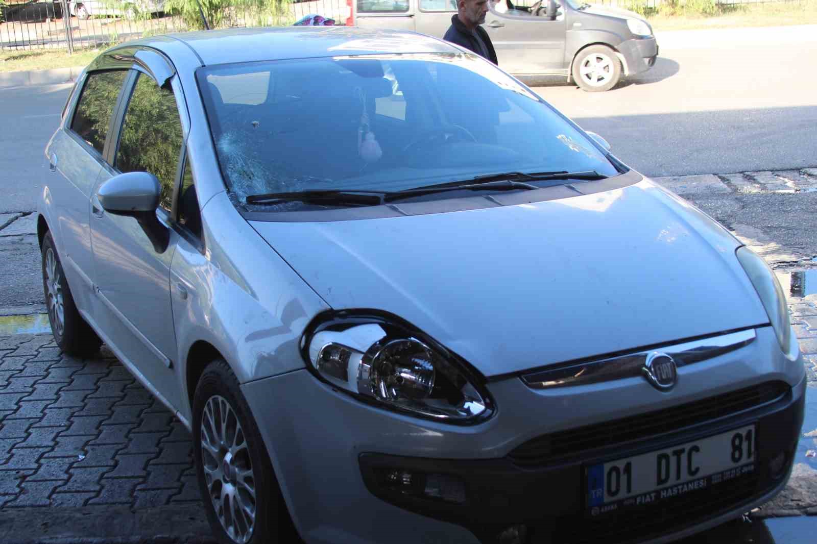 adanada otomobilin carptigi yasli adam oldu 2 fUmR1WML