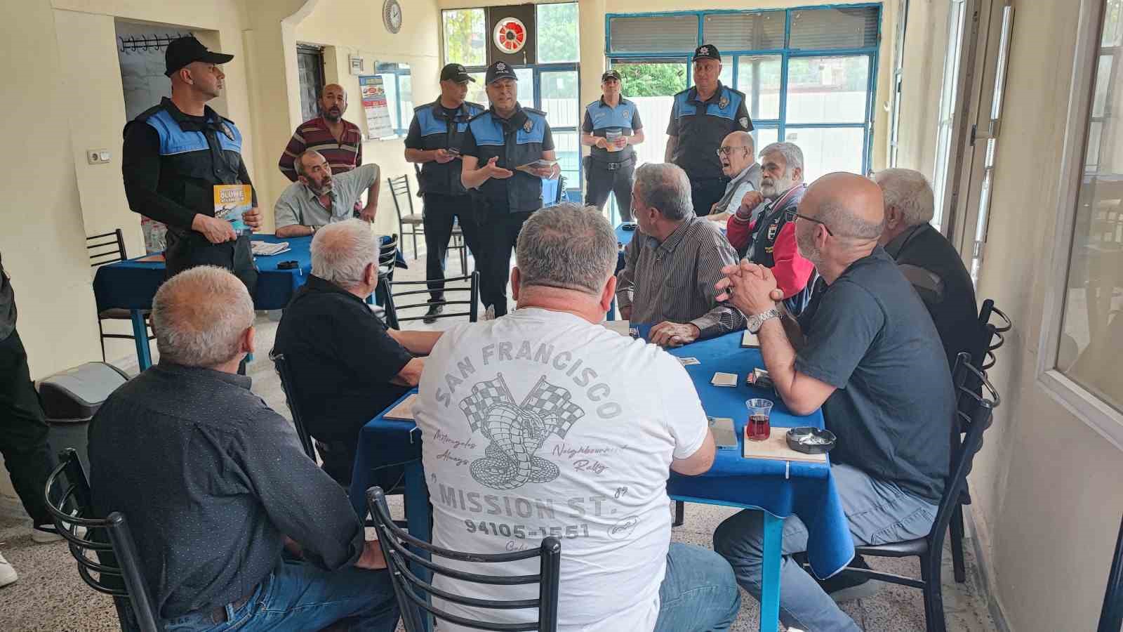 adanada polis kagit oyununa ara verdirip bogulma bilgilendirmesi yapti 2