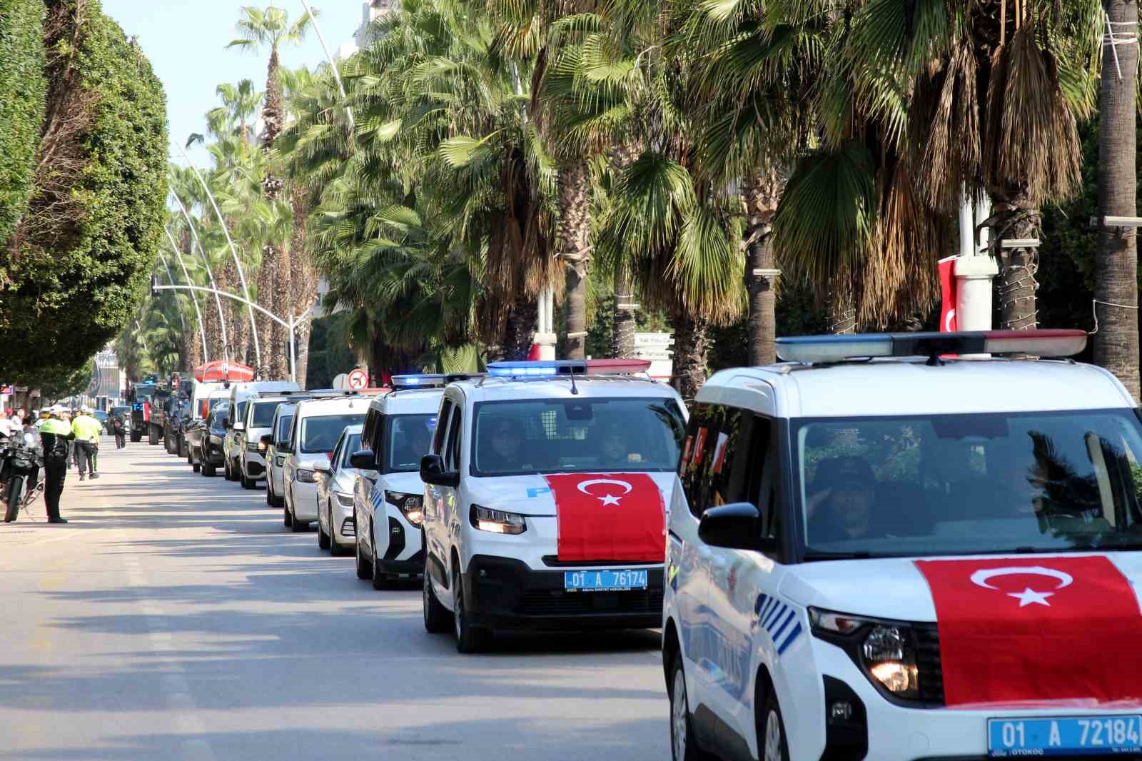 adanada polis korteji nefes kesti 2