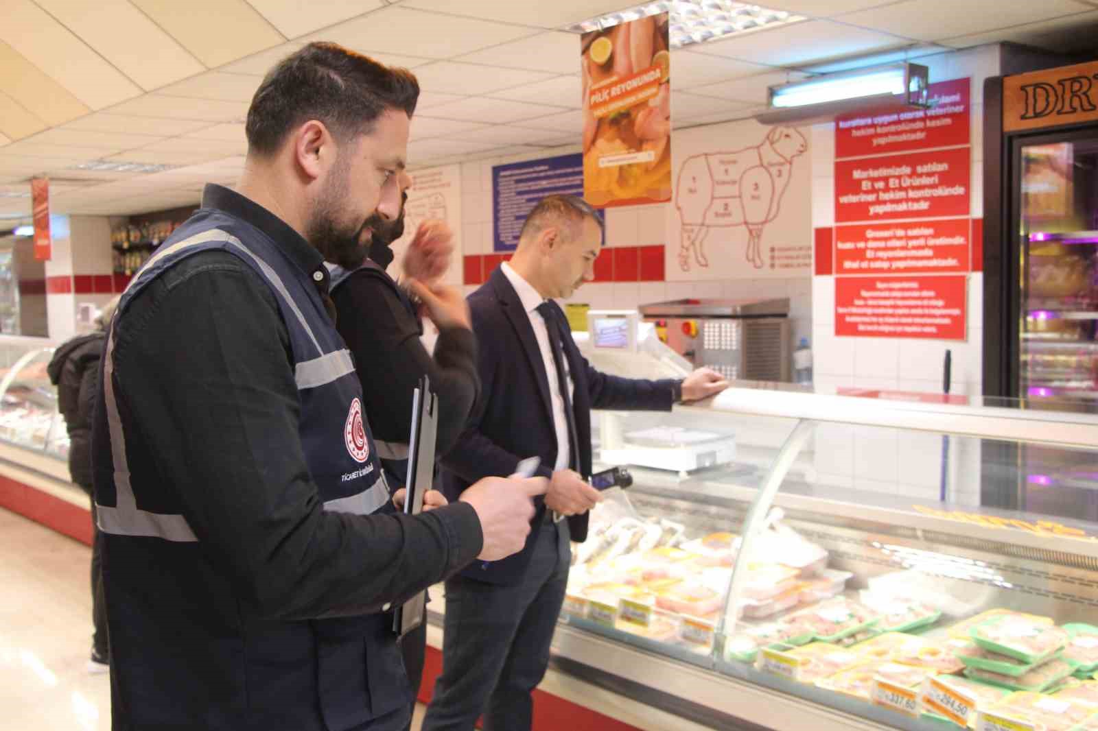adanada ramazan bayrami oncesi marketlerde fiyat ve etiket denetimi yapildi 0 djRlHjkB