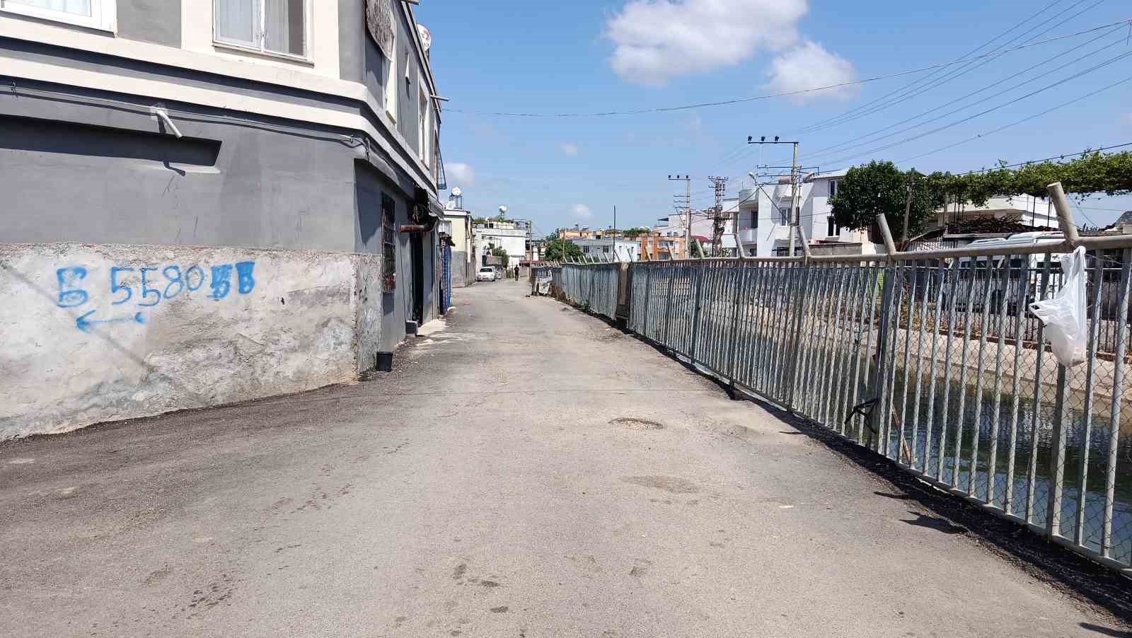 adanada satirli kavga 1 olu 2 yarali 2 Z3y8lFXR