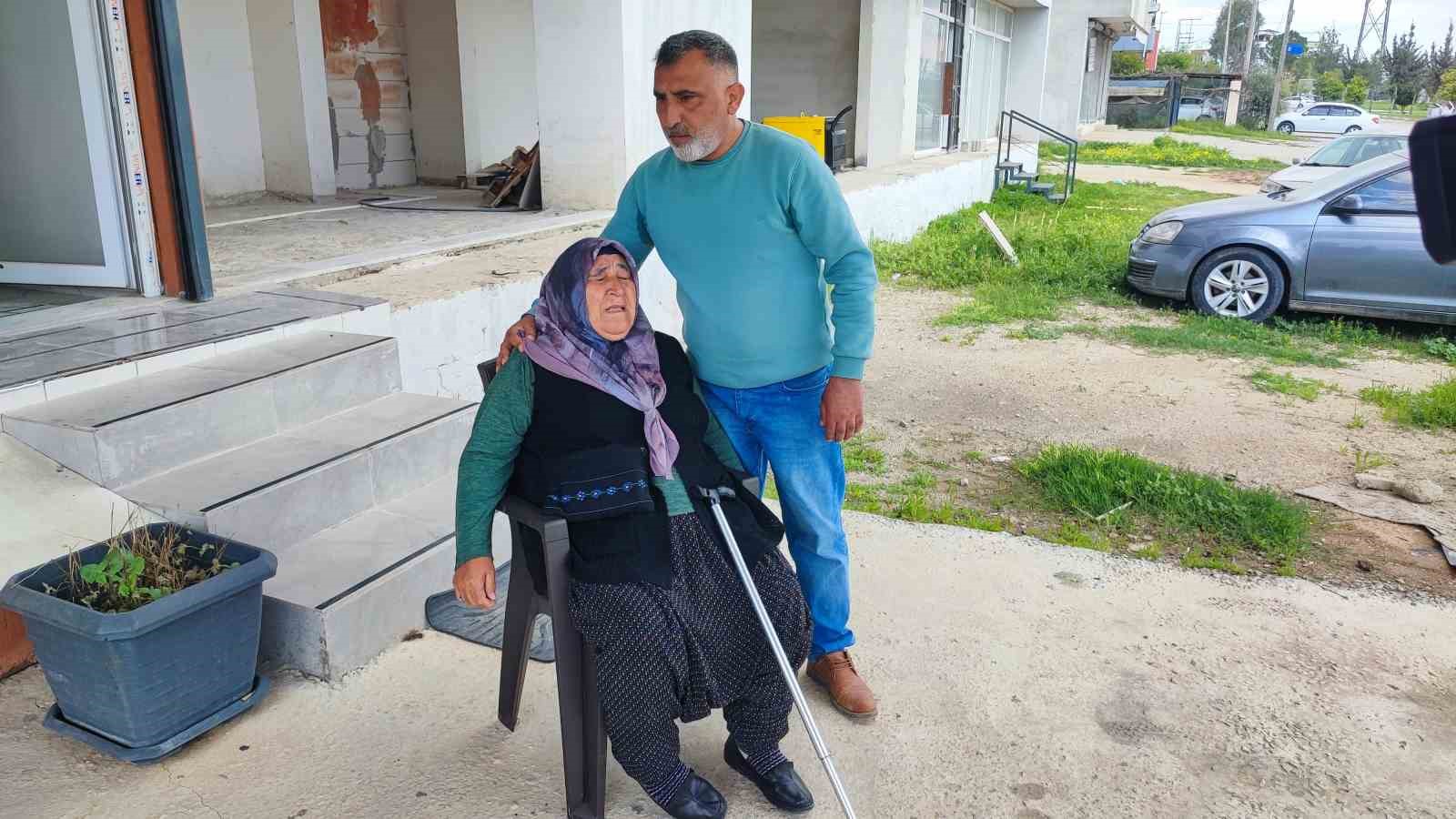 adanada sehit annesinin drami can verdim evimde oturamiyorum 2 hv4BUbOA