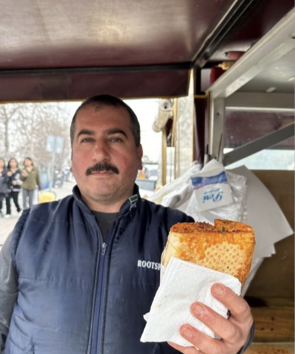 adanada semt pazarini kana buladilar 2 olu 5 yarali 4 gqujTBC5