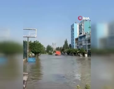 adanada-su-borusu-patladi-yollar-gole-dondu-9p8iExKz.jpg