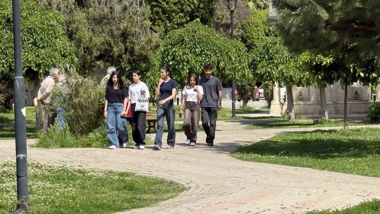 Adana’da termometreler 41 dereceyi gösterdi 6 adanada termometreler 41 dereceyi gosterdi 2 W6jy6daI