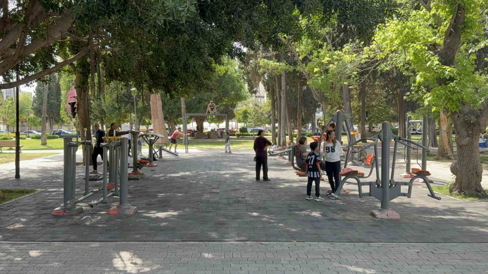 Adana’da termometreler 41 dereceyi gösterdi 8 adanada termometreler 41 dereceyi gosterdi 4 n3uVW7OQ
