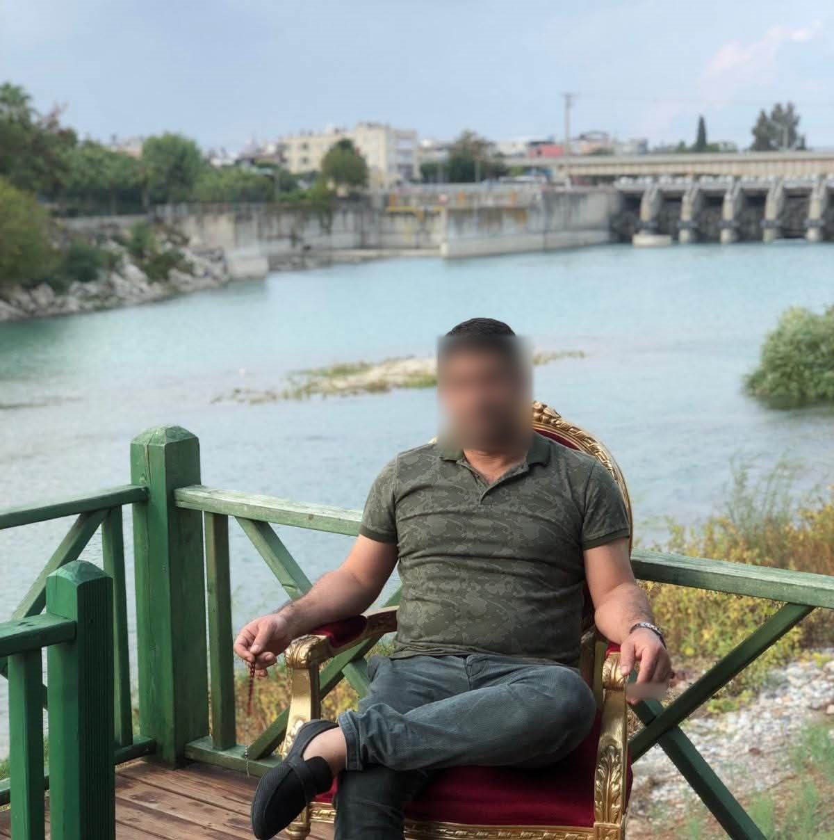 adanada torbaci oldugu one surulen sahis canli yayinda intihar etti 0 stg6Bf1j