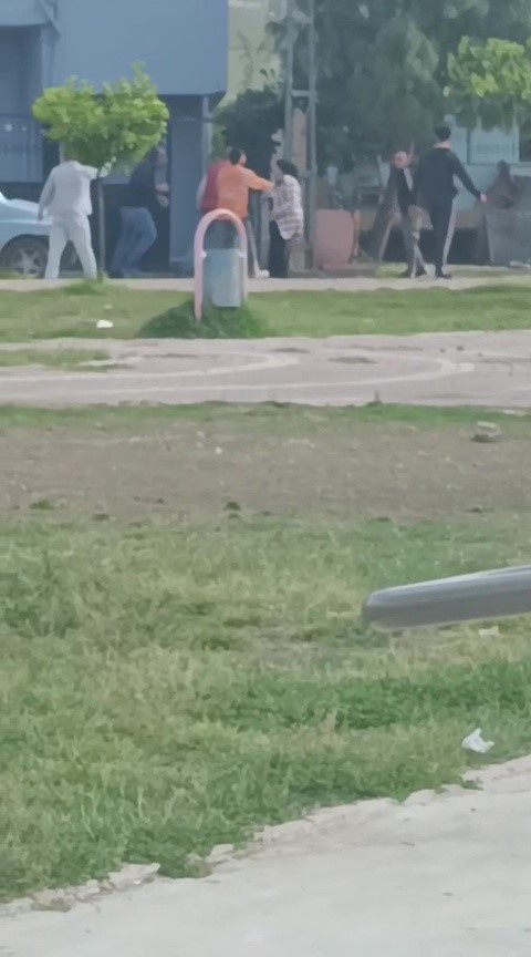 adanada tufekli sopali kavga kamerada 2 VTqKJkn8