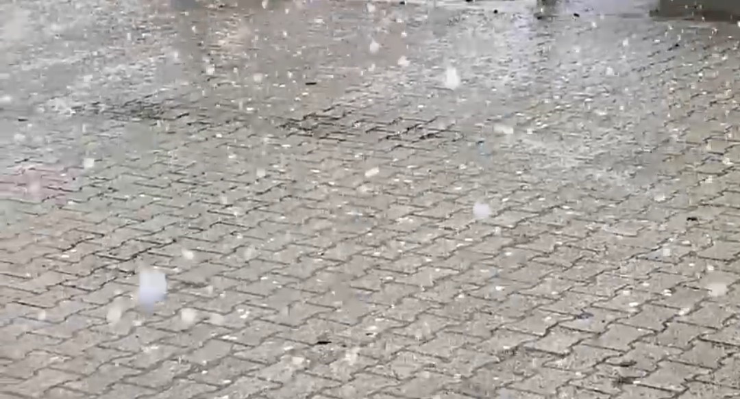 adanada yagmurun ardindan dolu etkili oldu 2 kvcNdOlS