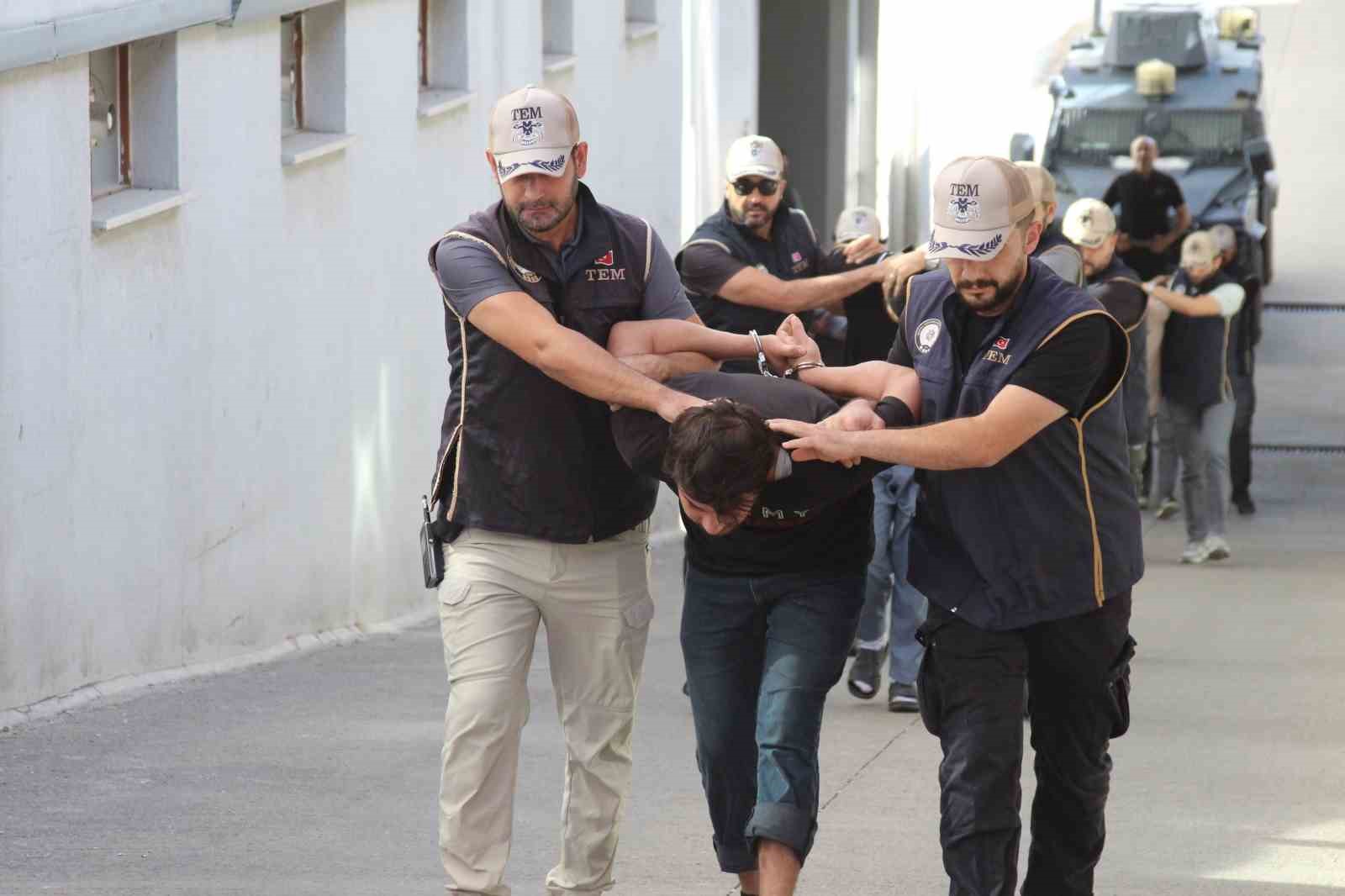 adanadaki deas operasyonu sozde turkiye emiri ile birlikte 6 supheli tutuklandi 7