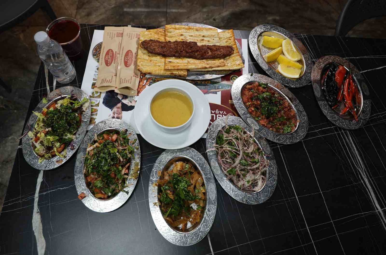 adanali kebapcilar ramazana hazir iftar sofralarinda lezzet soleni yasanacak 0 mv2waAgI