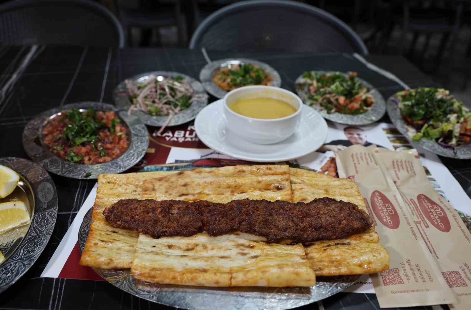adanali kebapcilar ramazana hazir iftar sofralarinda lezzet soleni yasanacak 6