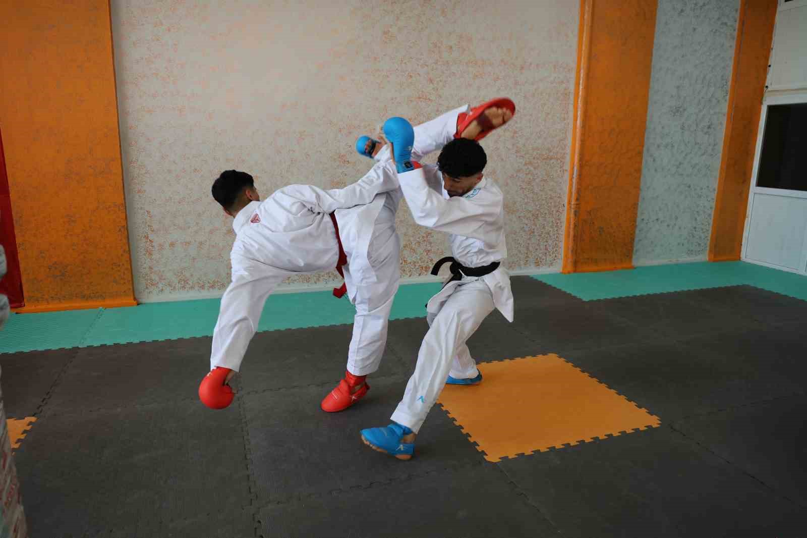 Adanalı milli karateci gözünü olimpiyatlara dikti 9 adanali milli karateci gozunu olimpiyatlara dikti 5 zHQufRrH
