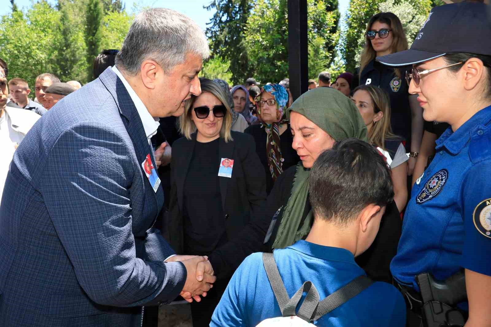 adanali sehit aydin uyenarik son yolculuguna ugurlandi 1 QFq7jyFZ