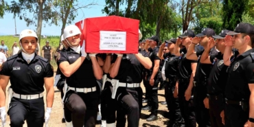 adanali-sehit-aydin-uyenarik-son-yolculuguna-ugurlandi-9vcVfANV.jpg