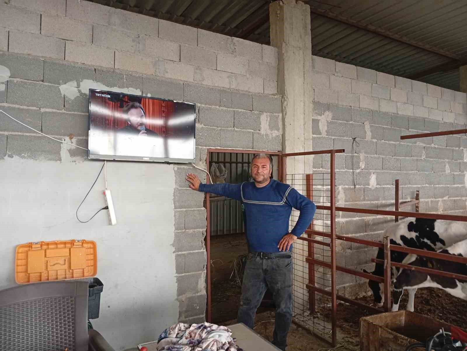 adanali ureticiden sut verimi icin ilginc yontem 0 6TEOR34j