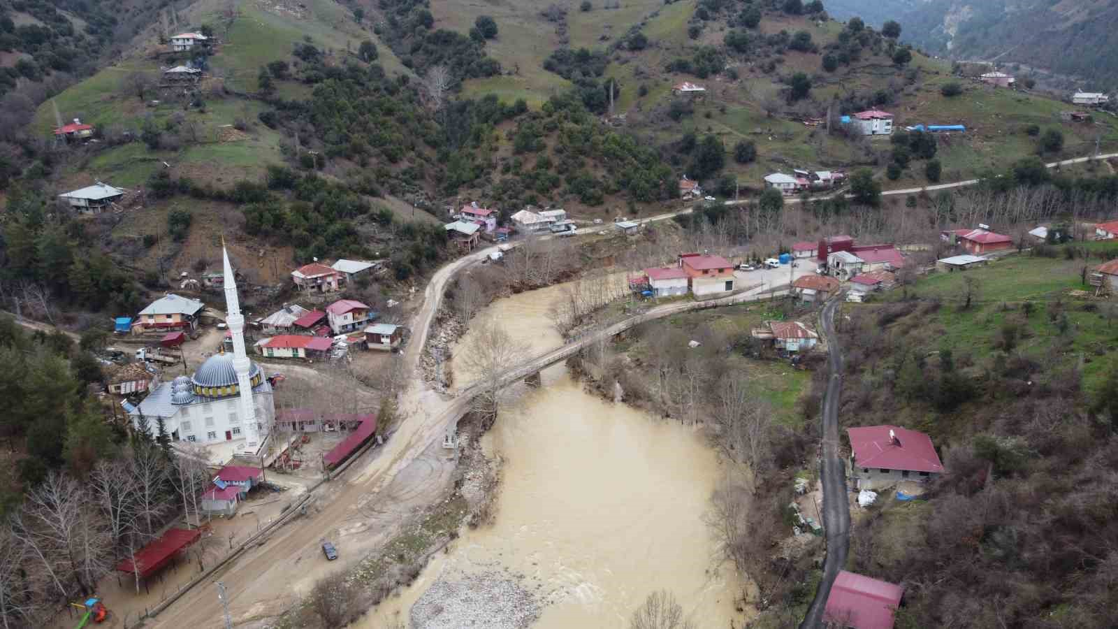 adanayi kayseri ve sivasa baglayan guzergahta ulasim kontrollu saglaniyor 1 cJiNmUsJ