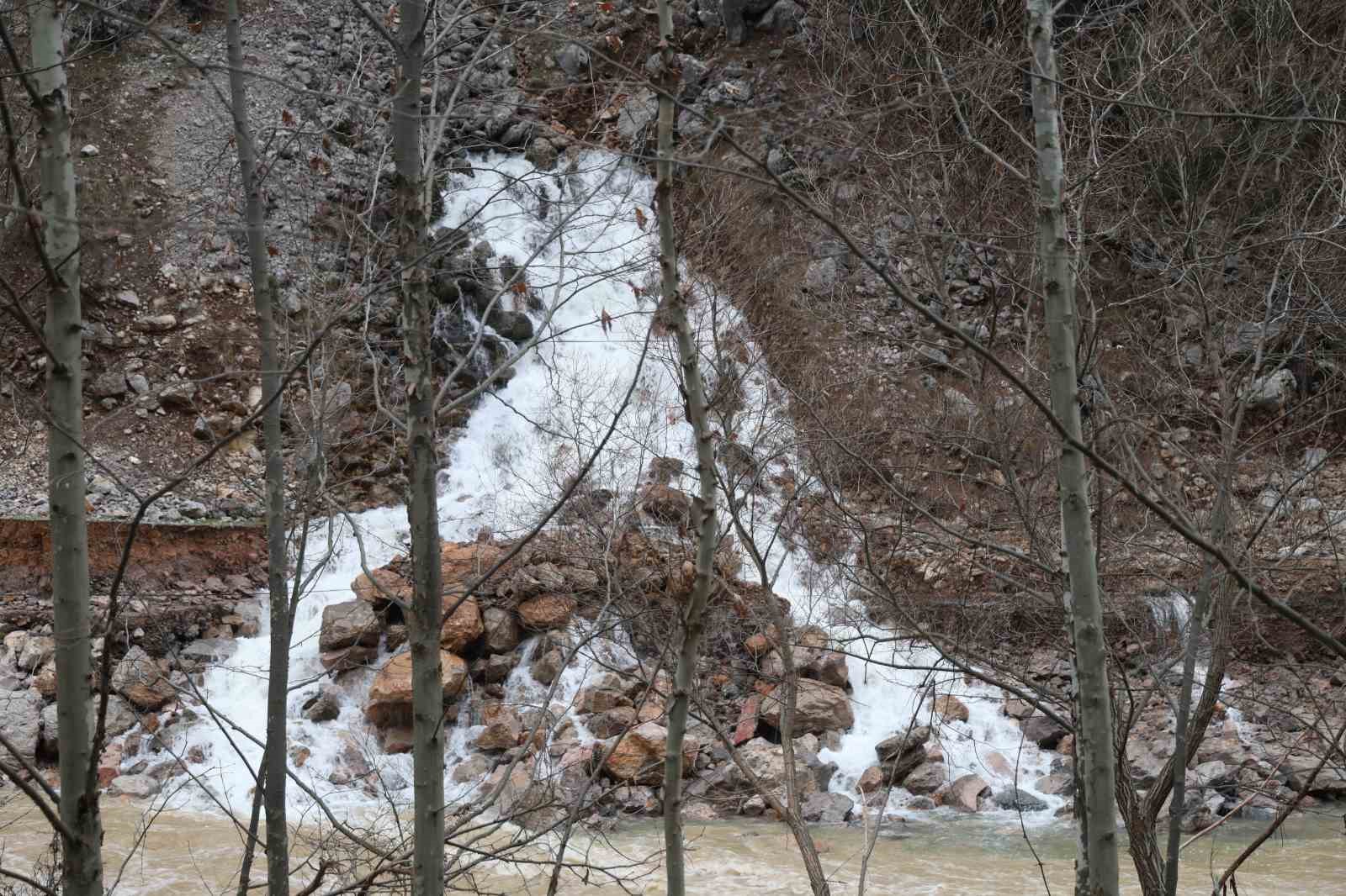 adanayi kayseri ve sivasa baglayan guzergahta ulasim kontrollu saglaniyor 5