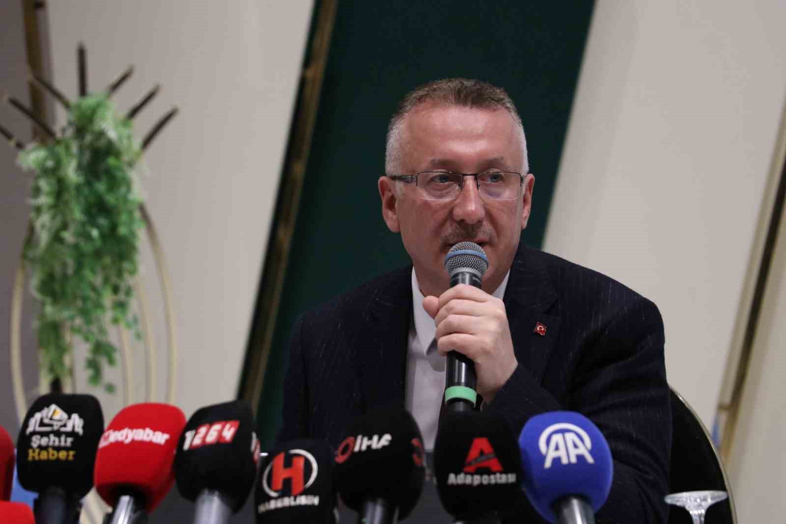 adapazari belediye baskani isiksu partisinden istifa etti 1 e69fZmwU