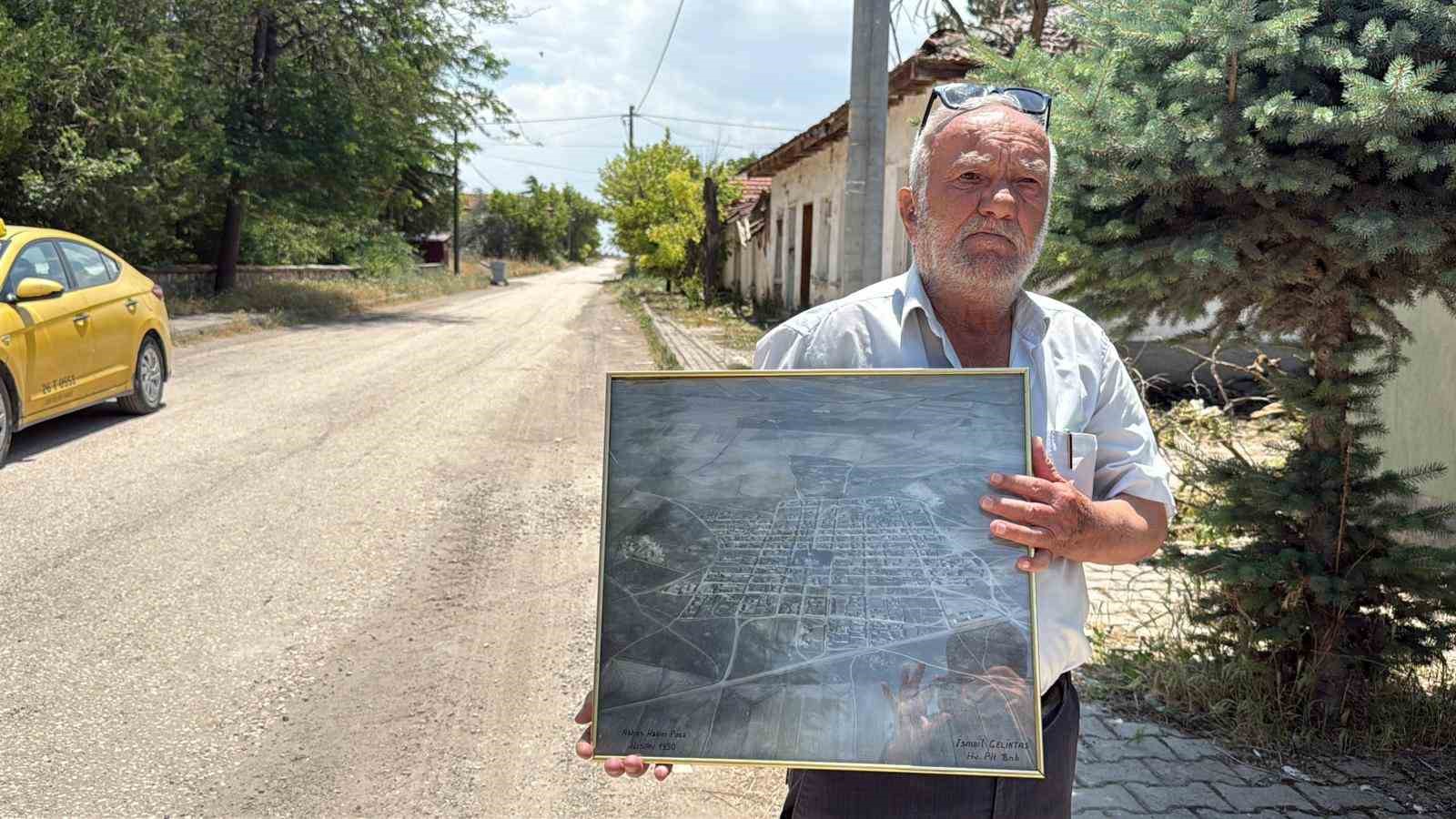 adeta cetvelle cizilmis 113 yillik bu koyde cikmaz sokak yok 1 O6NAfdKu