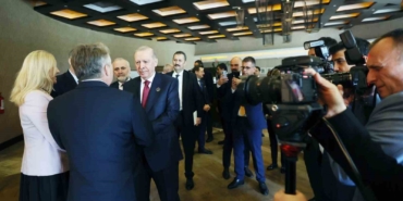 adf2026-tamamlandi-gazze-mesajlari-yogun-temas-trafigi-ve-kritik-basliklar-one-cikti-RIrawxpD.jpg
