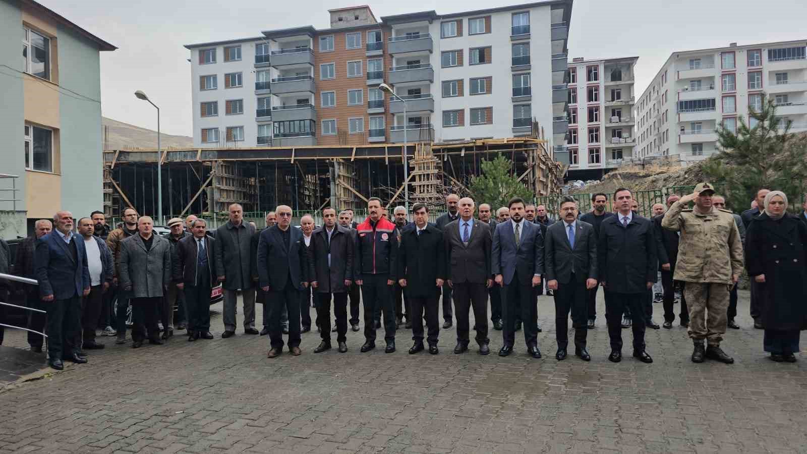 adilcevazda 12 bin asili ceviz fidani dagitildi 1 EG1U7RmZ