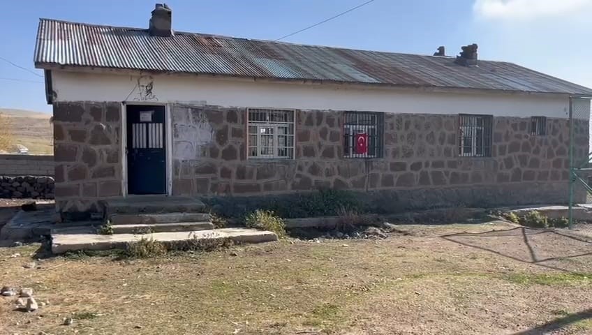 adilcevazda atil durumdaki koy okulu koy yasam merkezine cevrildi 1 4J8Ia1cF